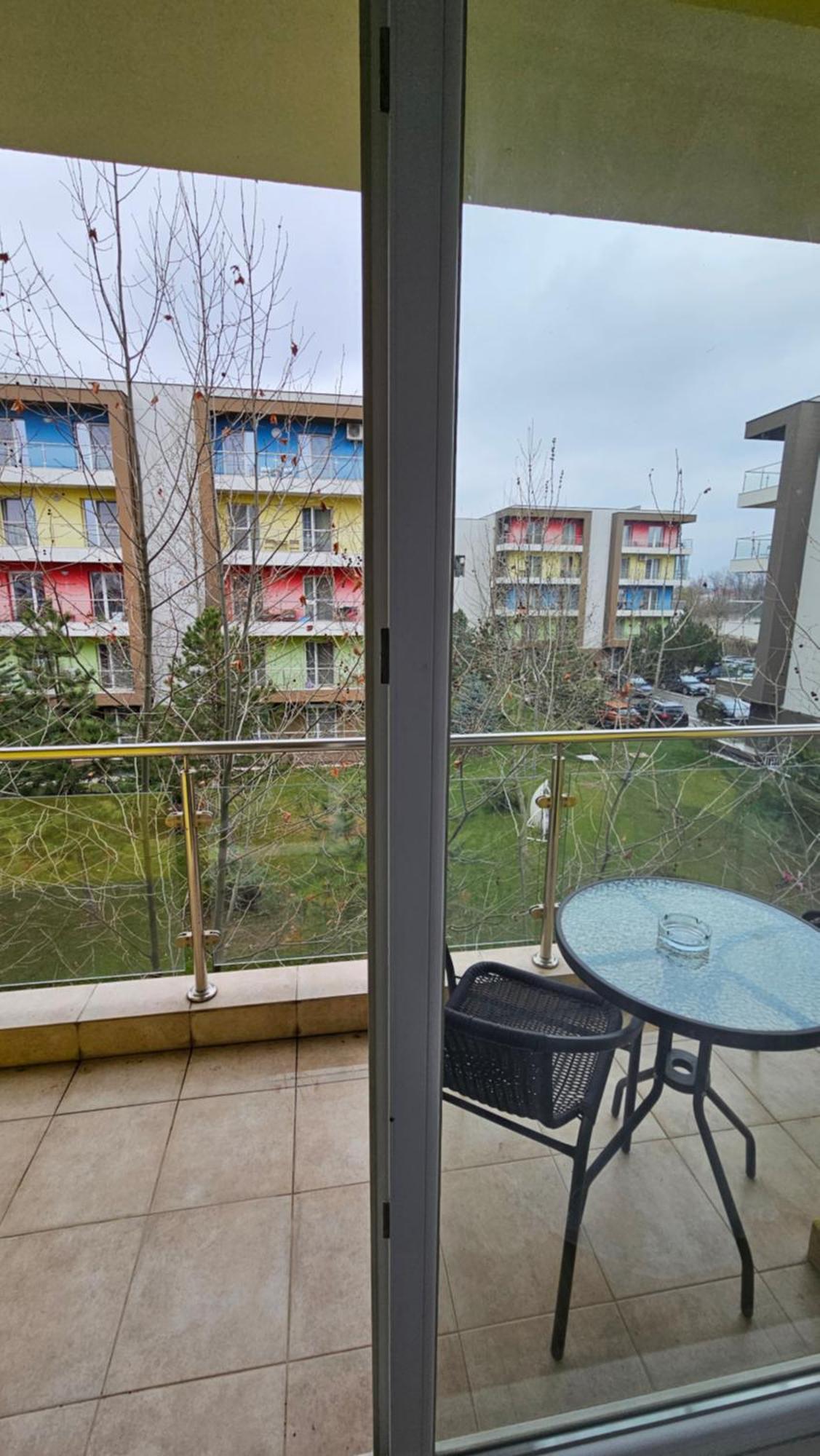 Airport Apartment