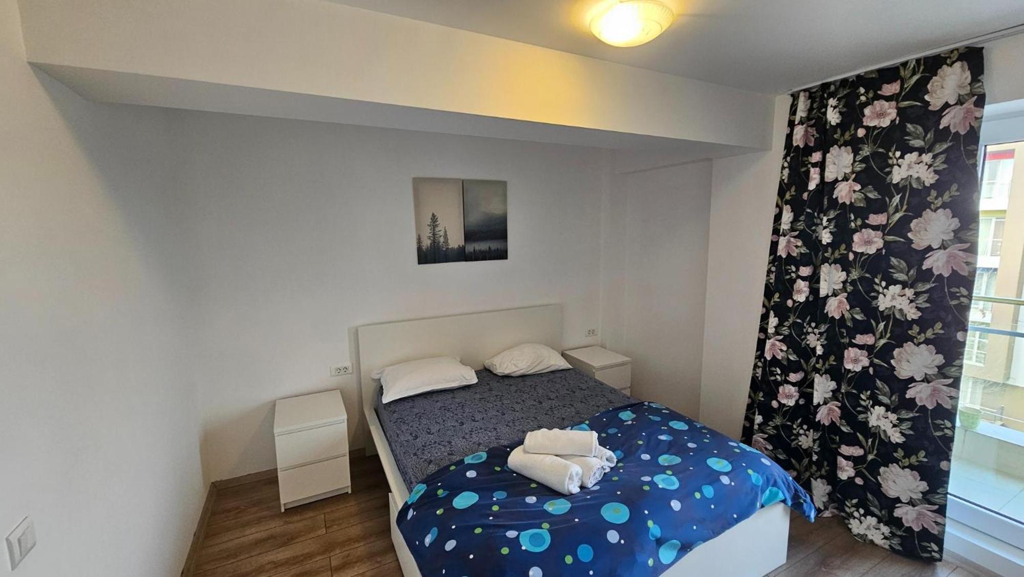 Airport Apartment